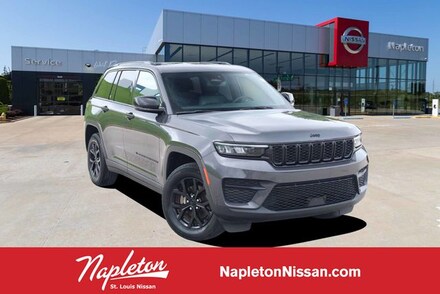 2024 Jeep Grand Cherokee Laredo SUV