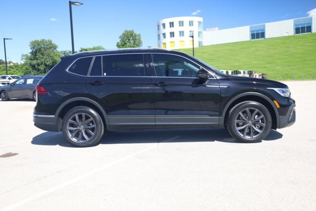 Used 2023 Volkswagen Tiguan 2.0T SE SUV