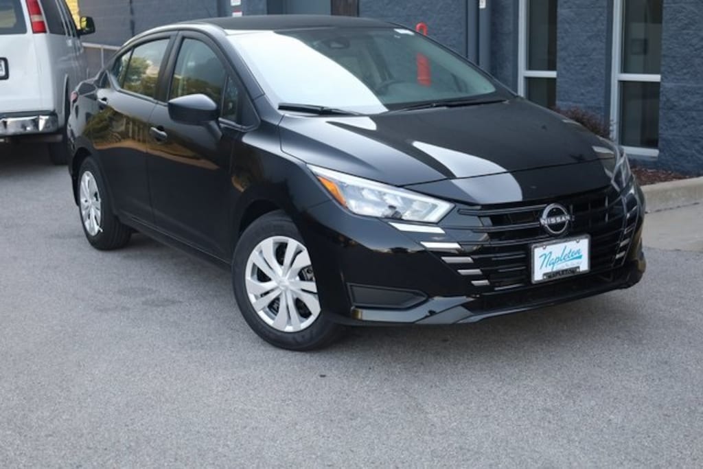New 2025 Nissan Versa 1.6 S Sedan