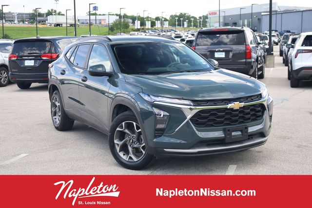 2025 Chevrolet Trax LT's photo