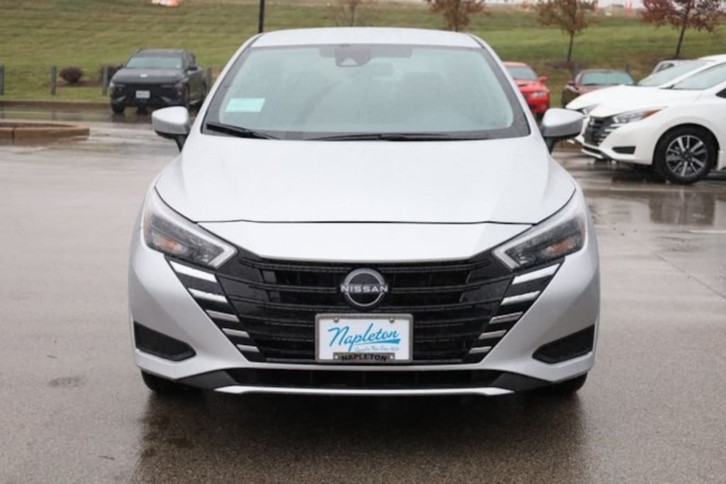 New 2025 Nissan Versa 1.6 SV Sedan