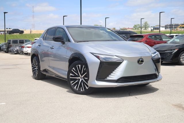 Used 2023 Lexus RZ Luxury with VIN JTJAAAAB2PA011025 for sale in St. Louis, MO