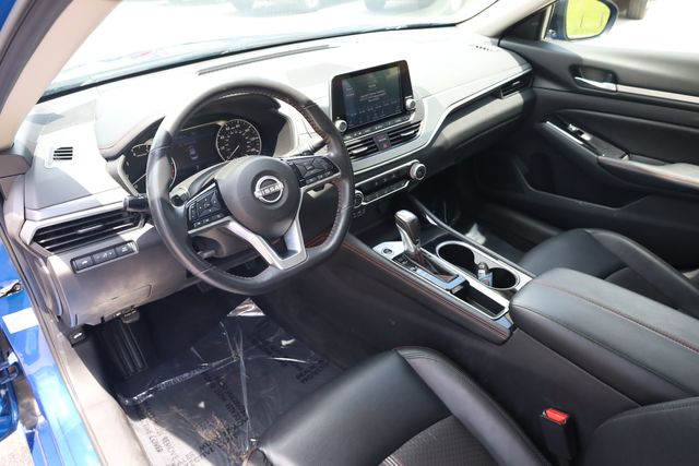 2025 Nissan Altima SR - Photo 12