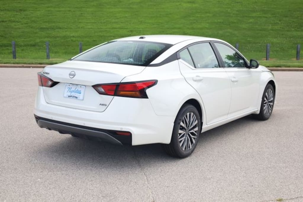 New 2026 Nissan Altima SV Sedan