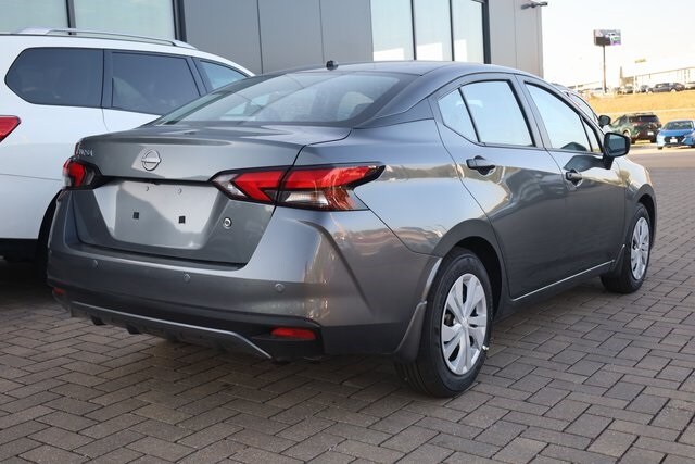 2025 Nissan Versa S photo 4