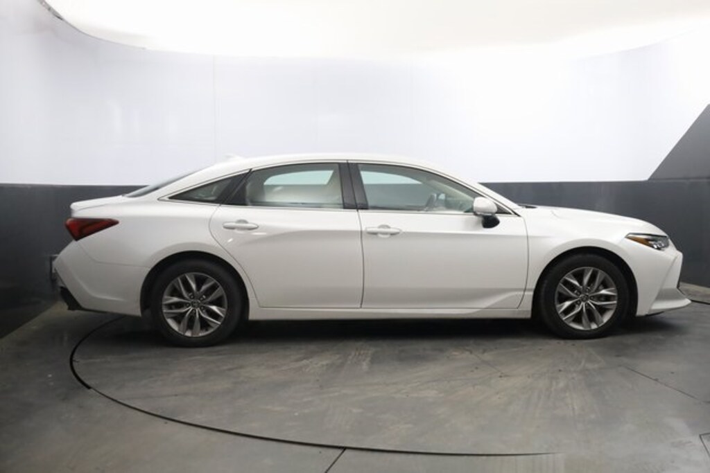 Used 2021 Toyota Avalon XLE Sedan
