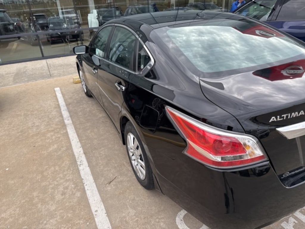 Used 2015 Nissan Altima 2.5 S Sedan