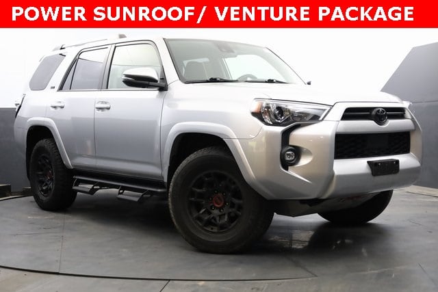 Used 2022 Toyota 4Runner SR5 Premium with VIN JTENU5JR9N6060508 for sale in Saint Louis, MO