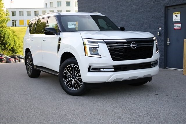 2025 Nissan Armada SL photo 2