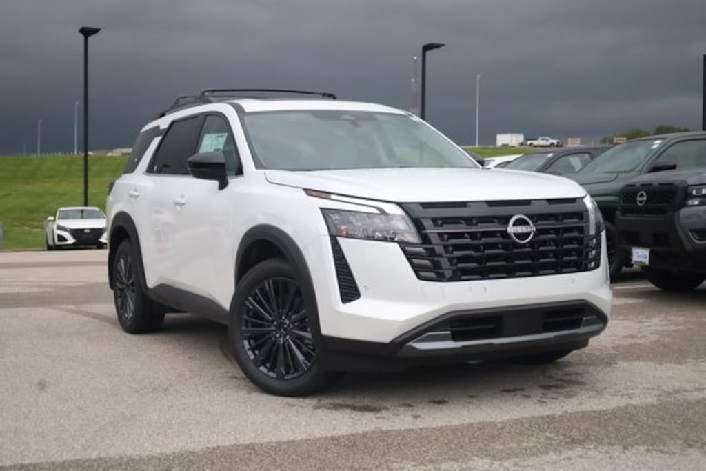 New 2026 Nissan Pathfinder SL SUV