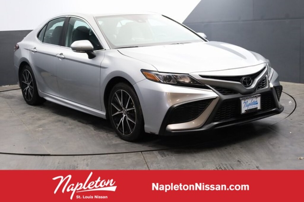 Used 2024 Toyota Camry SE Sedan