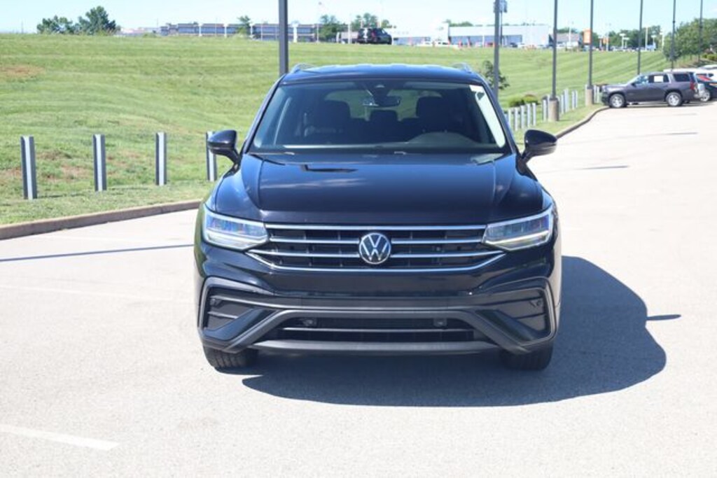 Used 2023 Volkswagen Tiguan 2.0T SE SUV