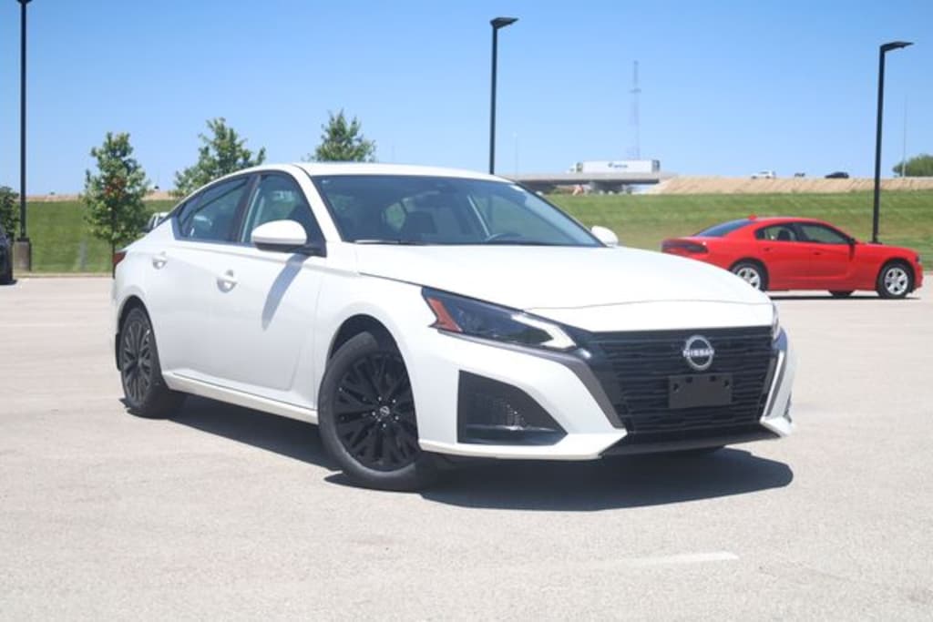 New 2026 Nissan Altima SV Sedan