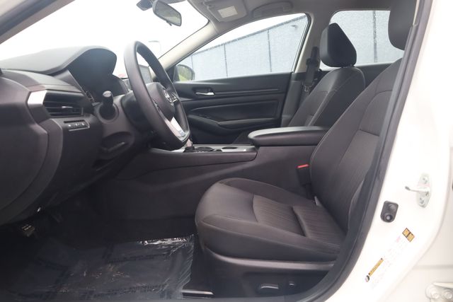 2025 Nissan Altima SV - Photo 12