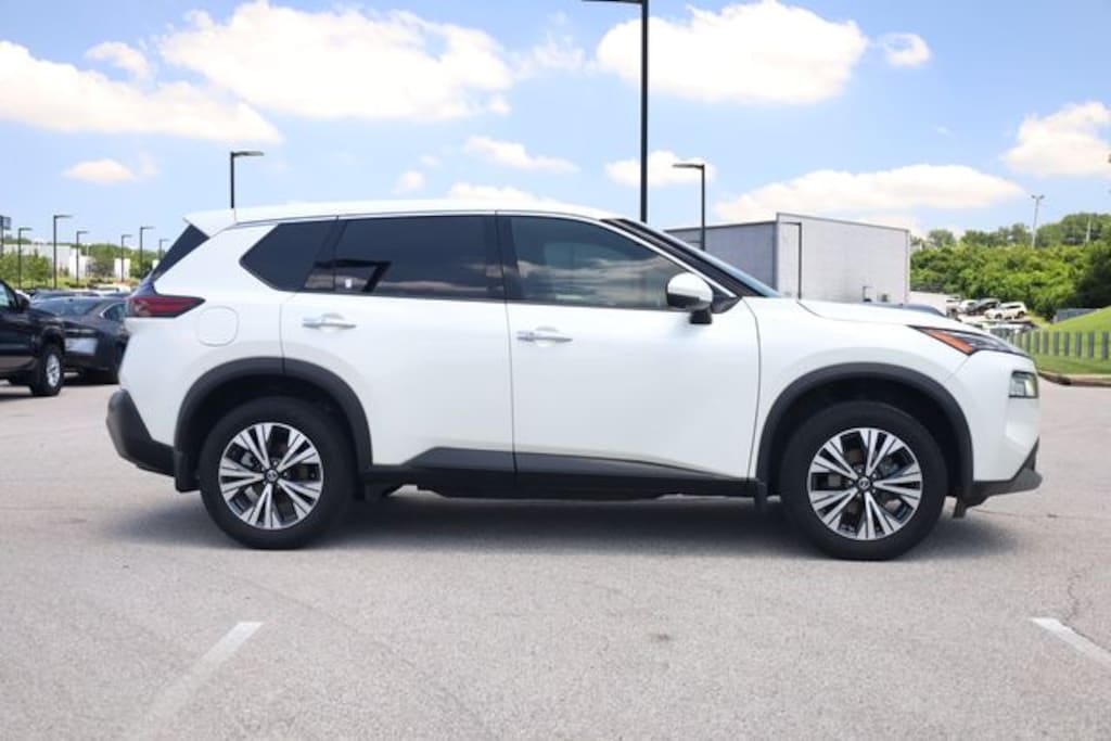Used 2021 Nissan Rogue SV SUV