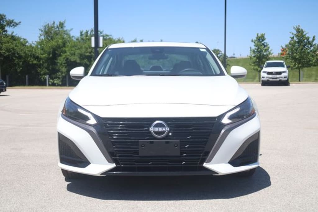 New 2026 Nissan Altima SV Sedan