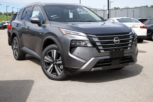 2025 Nissan Rogue SL photo 2