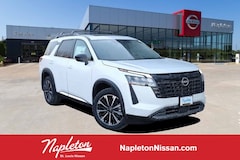 2026 Nissan Pathfinder Platinum SUV