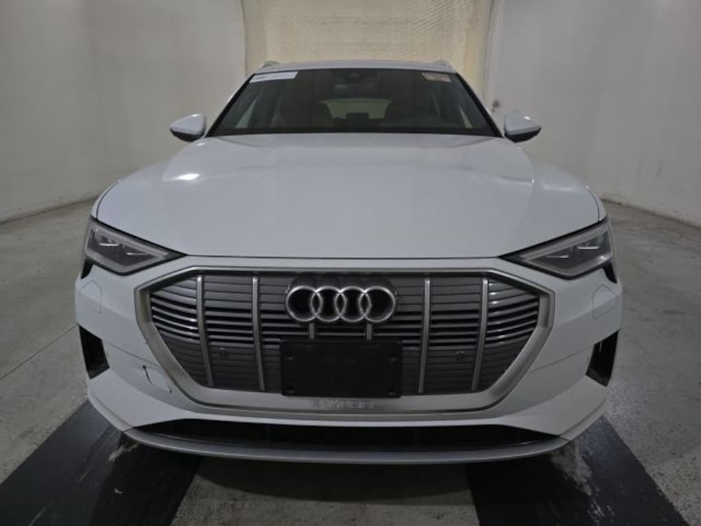 Used 2022 Audi e-tron Premium SUV