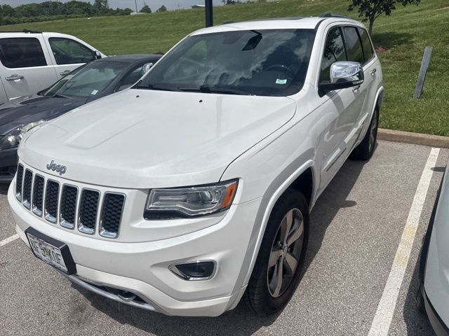 2016 Jeep Grand Cherokee Overland 4WD's photo