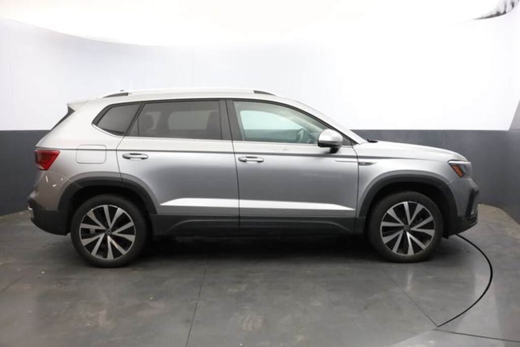 Used 2024 Volkswagen Taos 1.5T SE SUV