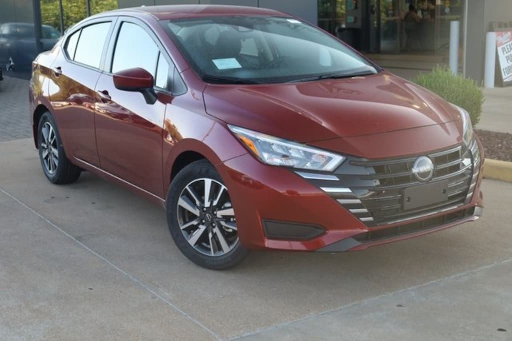 New 2025 Nissan Versa 1.6 SV Sedan