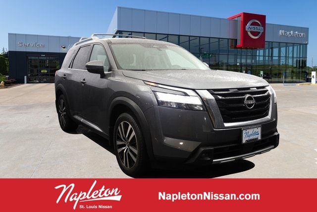 Used 2023 Nissan Pathfinder Platinum with VIN 5N1DR3DK8PC224206 for sale in Saint Louis, MO