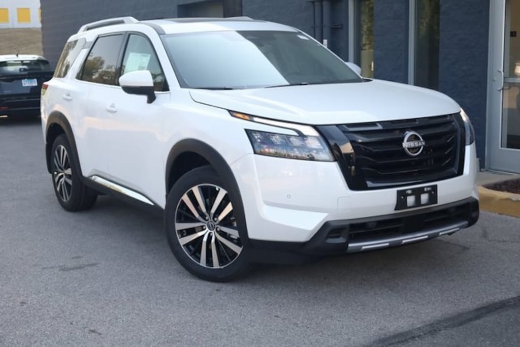 New 2025 Nissan Pathfinder Platinum SUV