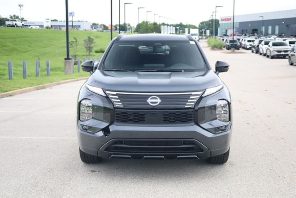 New 2026 Nissan Rogue Plug-In Hybrid Platinum SUV