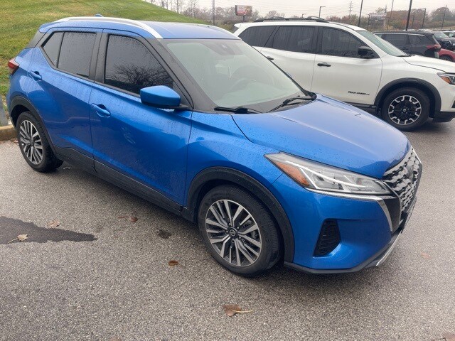 2021 Nissan Kicks SV photo 2