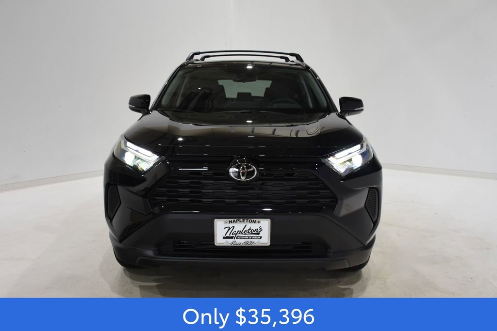 2025 Toyota RAV4 XLE photo 2