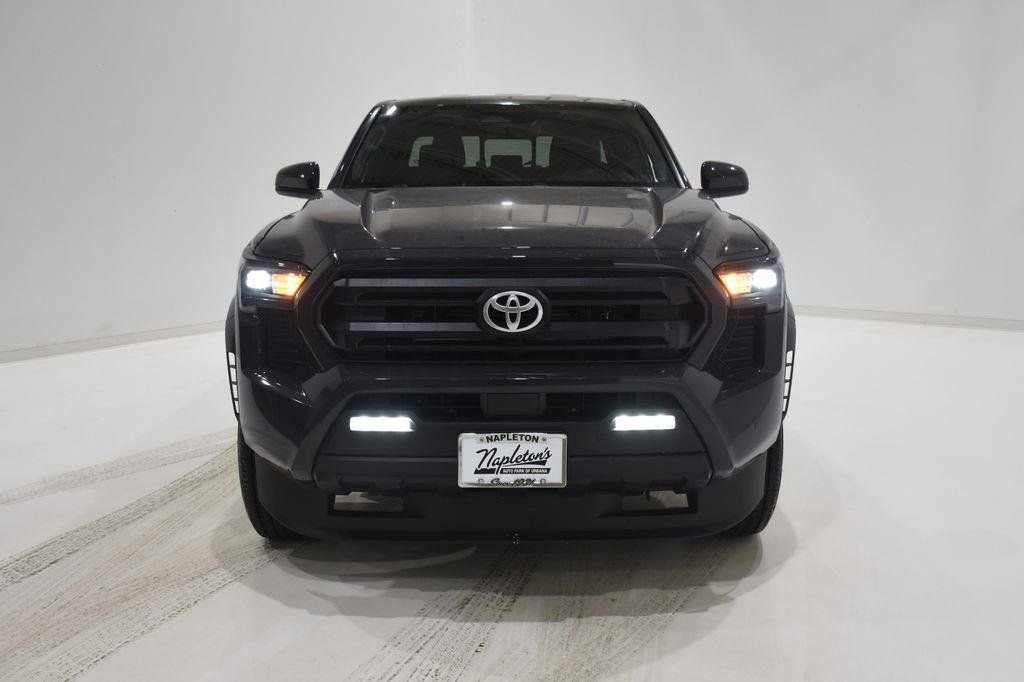 2025 Toyota Tacoma SR5 photo 2