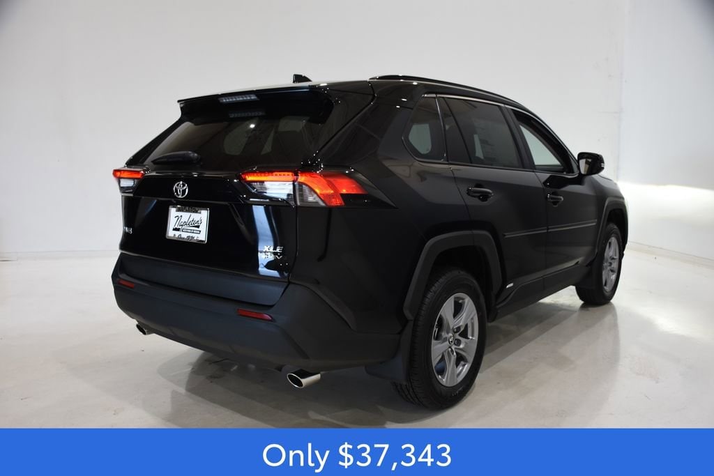 New 2025 Toyota RAV4 Hybrid XLE SUV