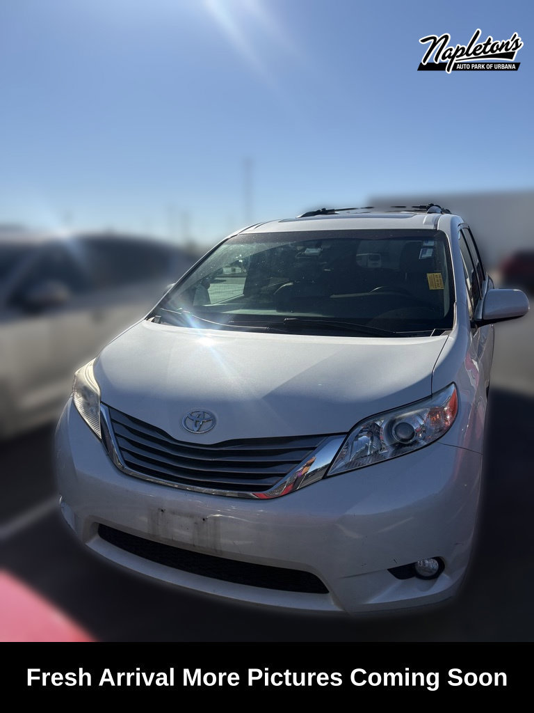2017 Toyota Sienna XLE Passenger Van