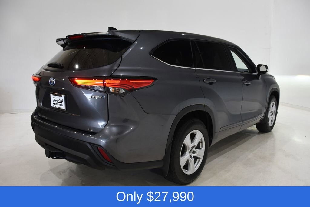 Used 2022 Toyota Highlander Hybrid LE Sport Utility