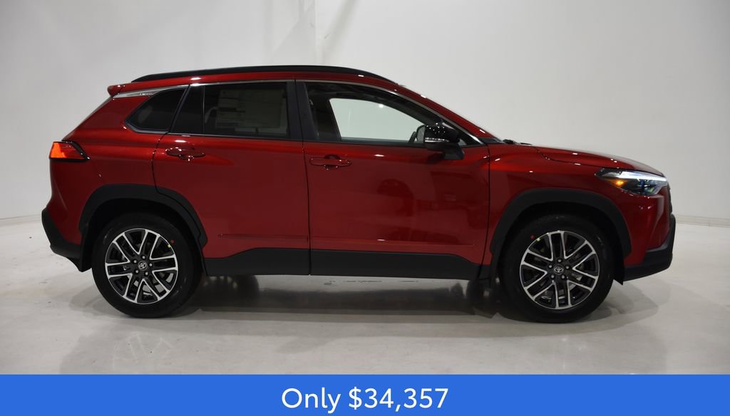 2026 Toyota Corolla Cross XLE photo 3