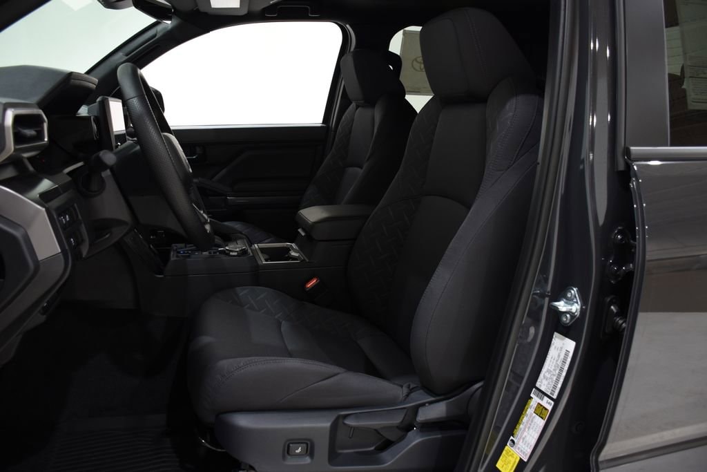 2026 Toyota Tacoma SR5 - Photo 22