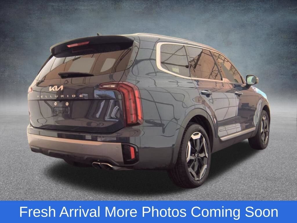 Used 2025 Kia Telluride S Sport Utility