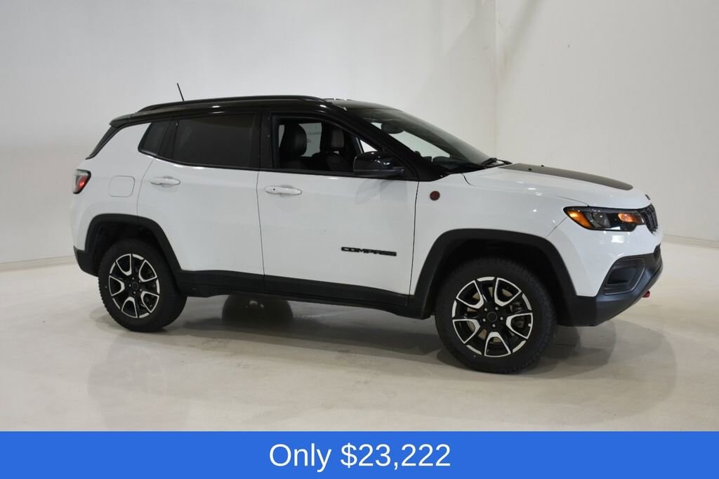 Used 2025 Jeep Compass Trailhawk Sport Utility