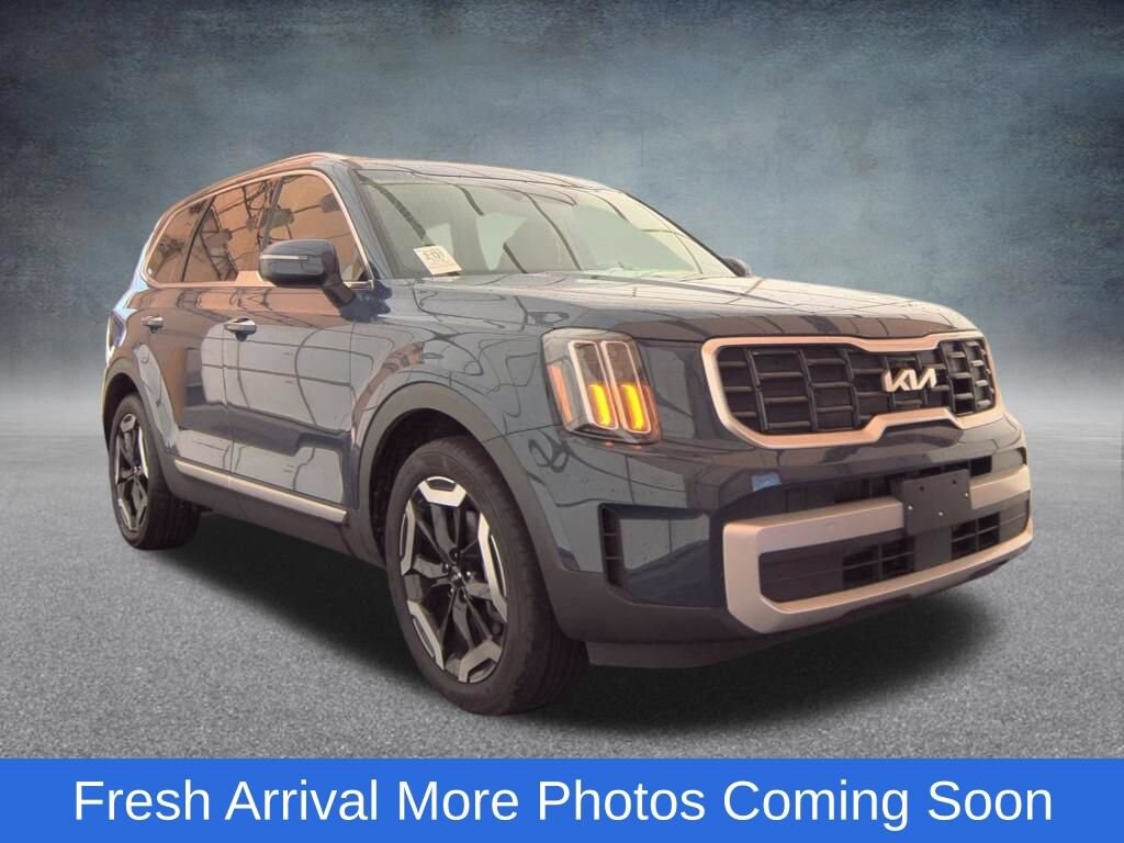 Used 2025 Kia Telluride S Sport Utility