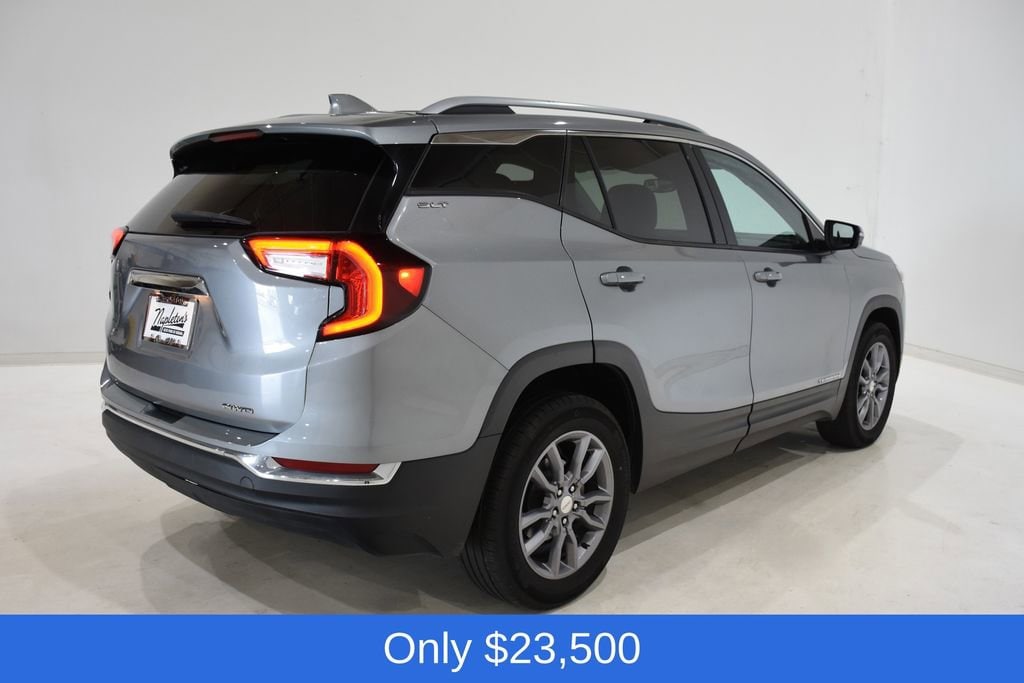 Used 2024 GMC Terrain SLT Sport Utility