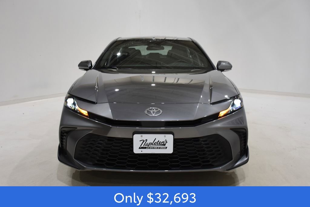 2026 Toyota Camry SE photo 2