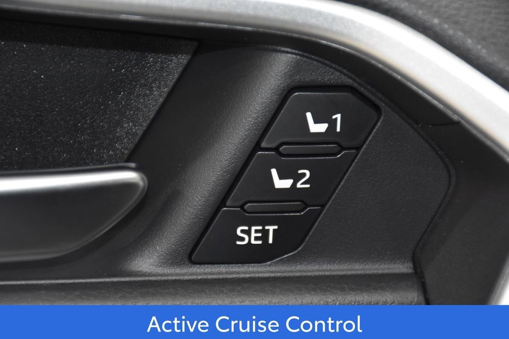 2025 Toyota RAV4 XLE Premium - Photo 22