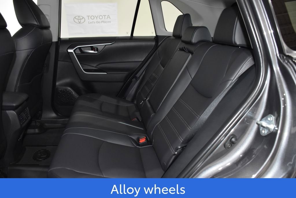 2025 Toyota RAV4 XLE Premium - Photo 27