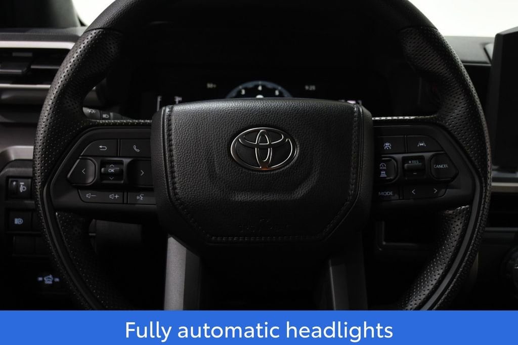 2026 Toyota Tacoma SR5 - Photo 11