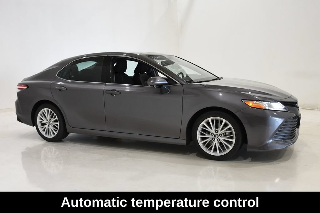 Used 2020 Toyota Camry XLE Sedan