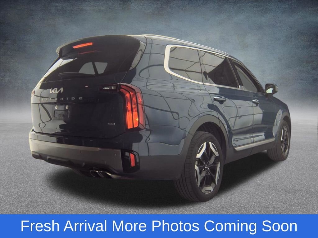 Used 2025 Kia Telluride S Sport Utility