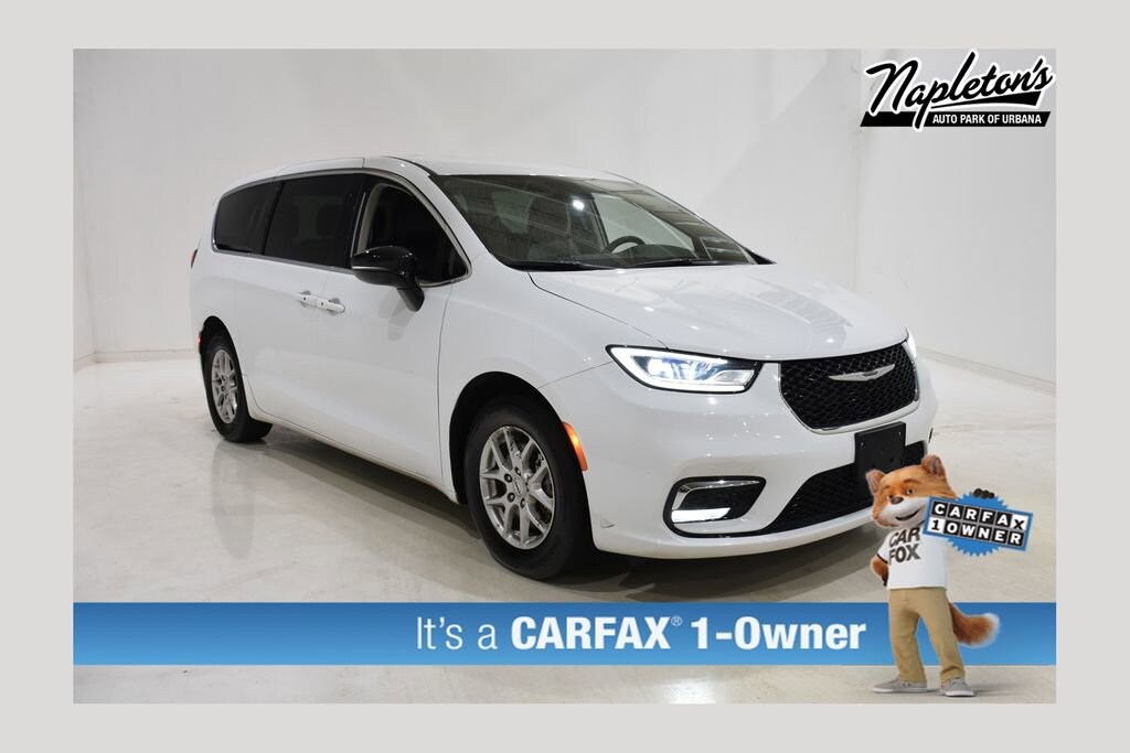 Used 2024 Chrysler Pacifica Touring L Passenger Van
