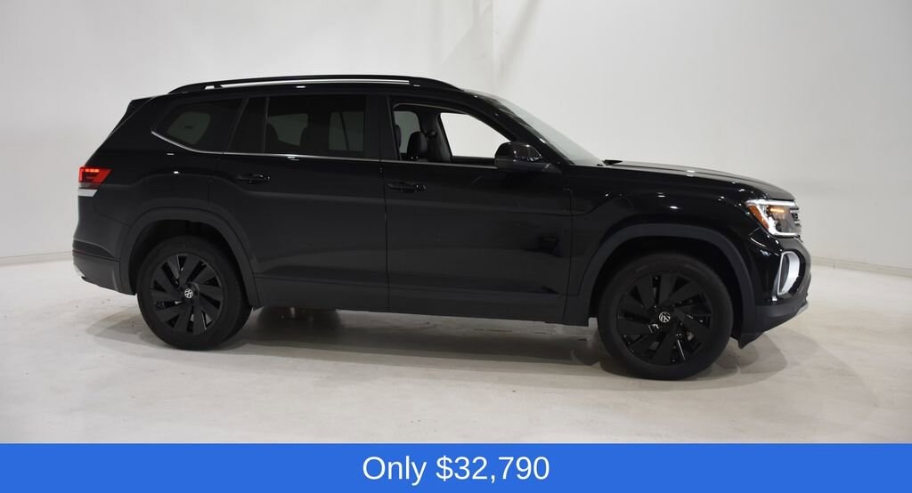 Used 2025 Volkswagen Atlas 2.0T SE w/Technology Sport Utility
