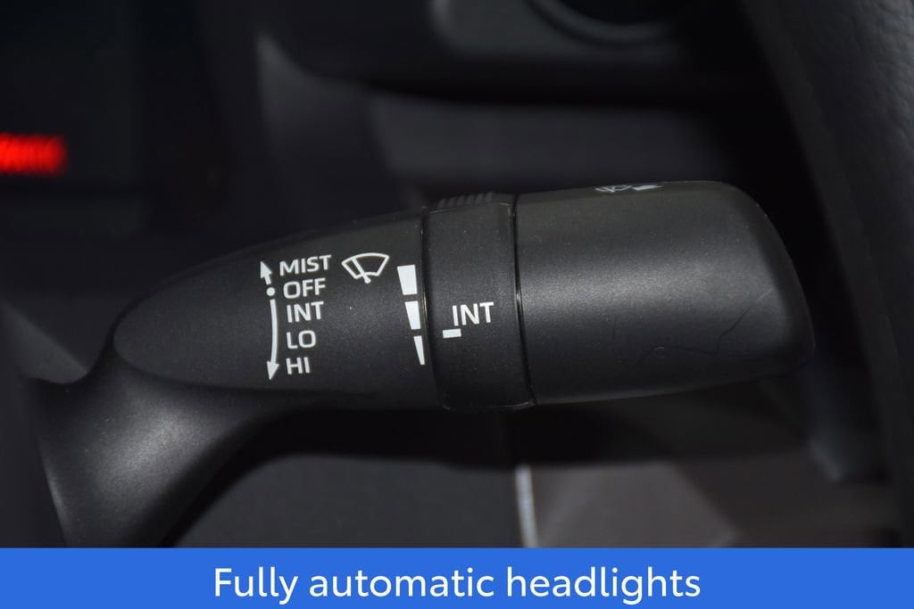 2026 Toyota Tacoma SR5 - Photo 12